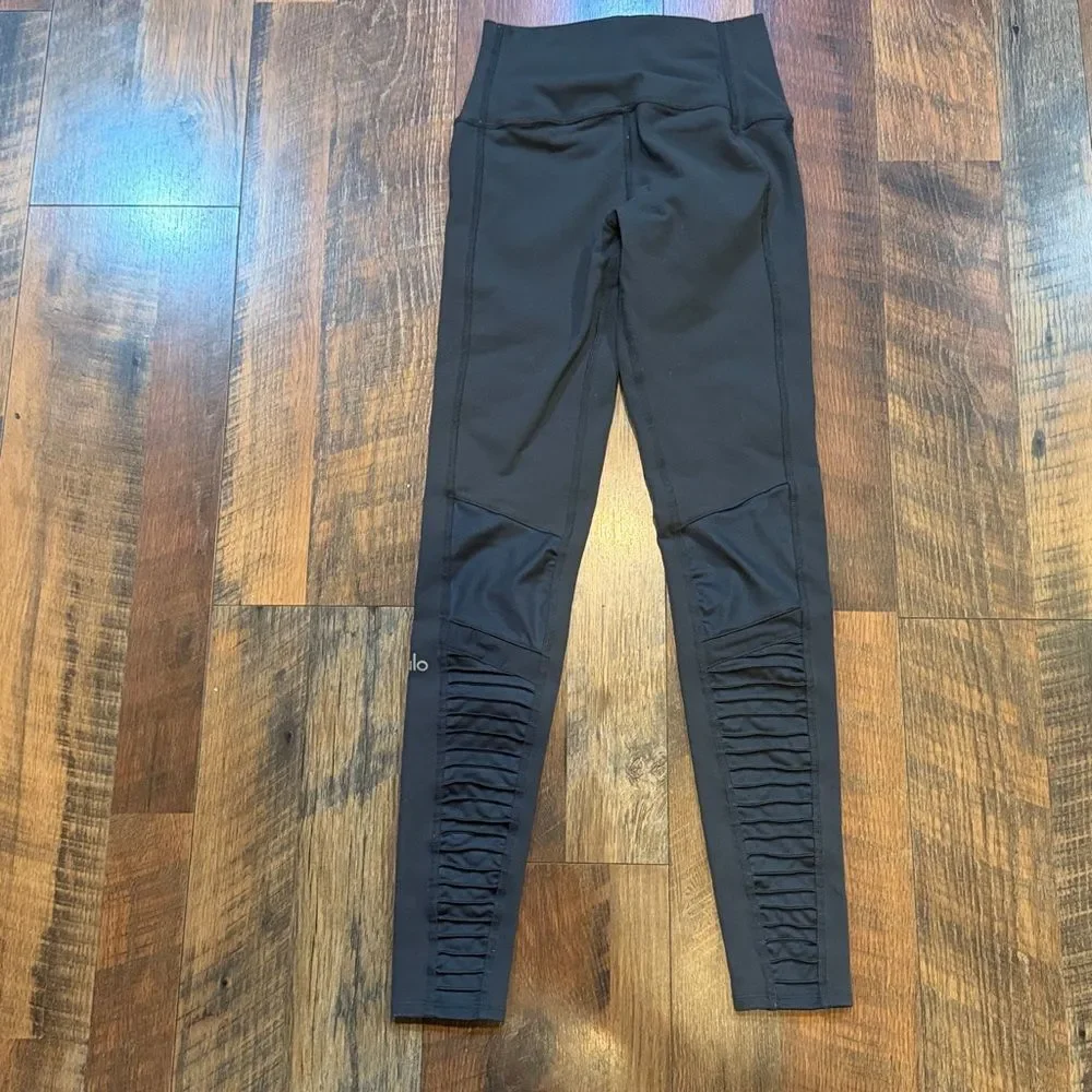 ALO Yoga elevate your